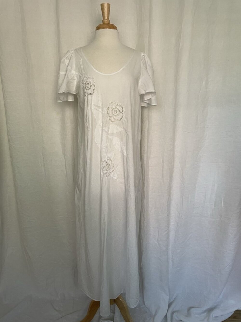 Vintage Cottagecore Flutter Sleeve Floral Long Nightgown White Etienne Medium